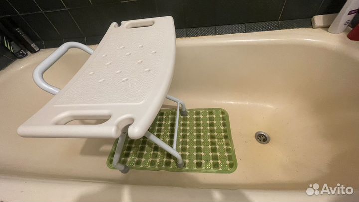 Стул в ванную для инвалидов