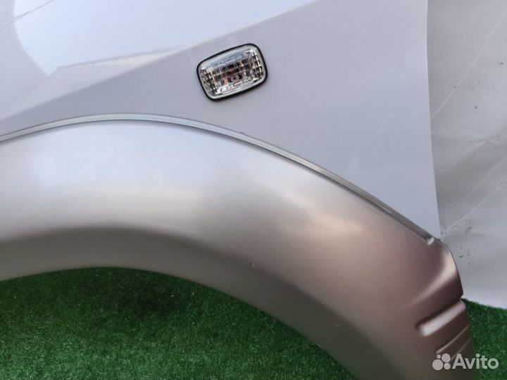Крыло переднее левое Toyota Land Cruiser Prado