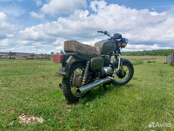 Продам мотоцикл восход 3м