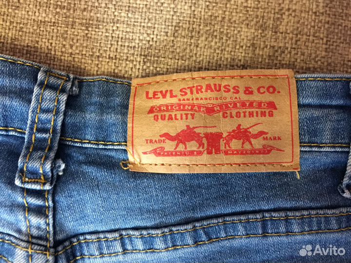 Джинсовые шорты