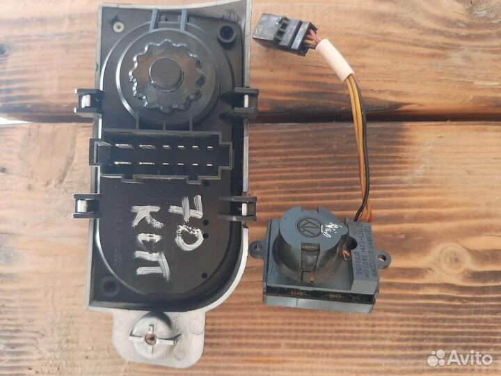 Приора. Выключатель фар