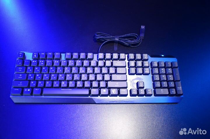 Игровая клавиатура MSI Vigor GK50