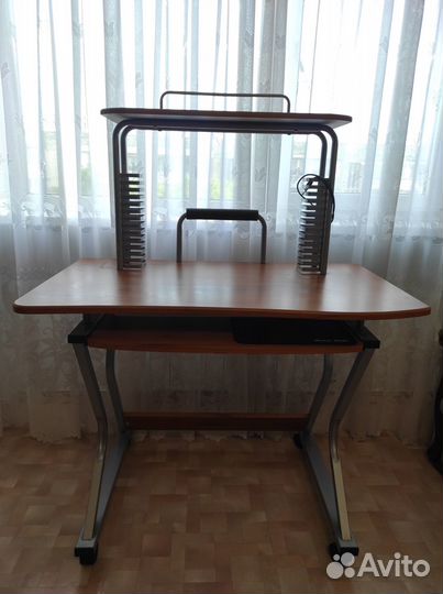 Компьютерный стол бу