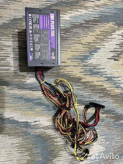 Блок питания 750