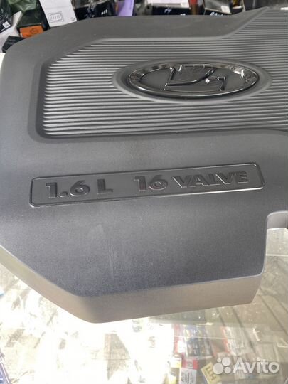 Крышка двигателя vesta 1.6 21129 экран