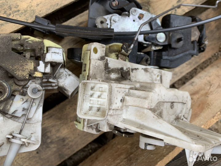 Замок двери ford focus 1