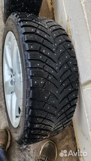 Michelin X-Ice North 4 225/45 R18