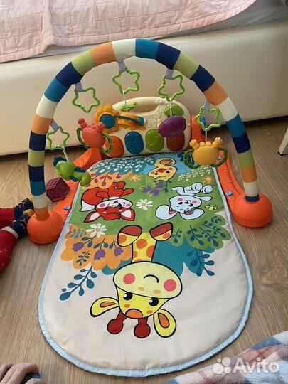 Развивающий коврик с пианино