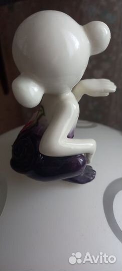 Фарфоровая статуэтка Pavone