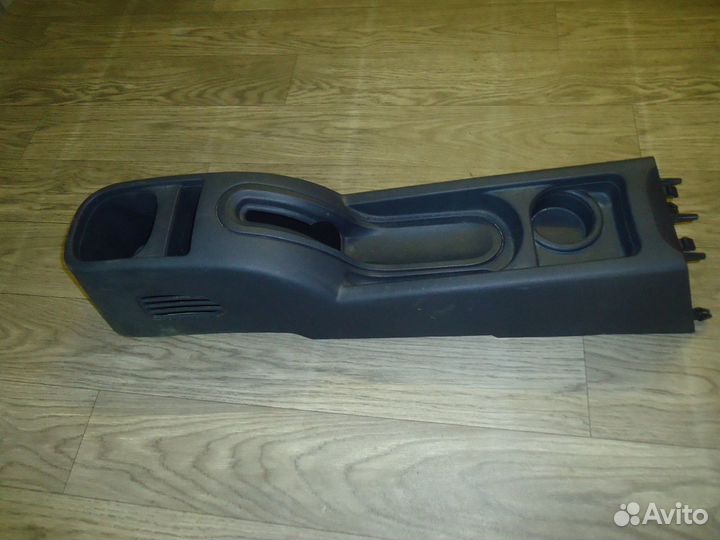 Подлокотник Peugeot 1007