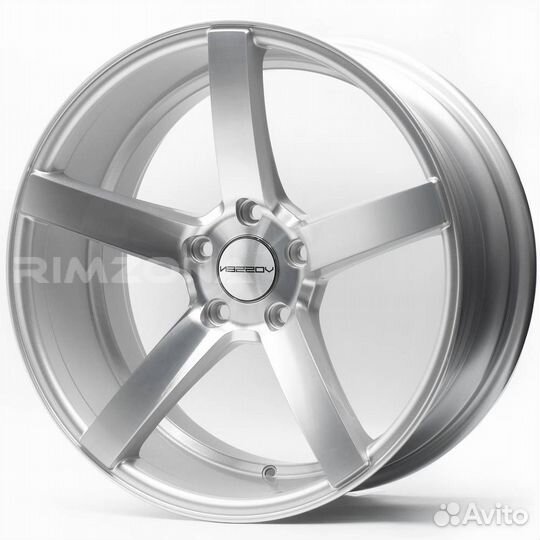 Литые диски в стиле vossen R17 5x114.3 srt