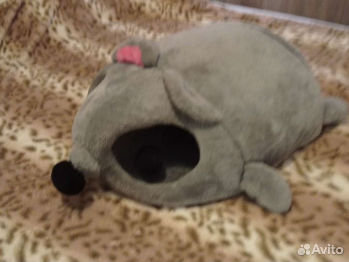 Лежанка для кошек