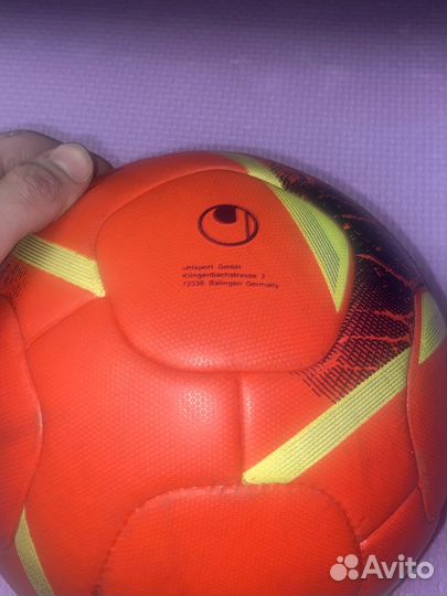 Футбольный мяч Uhlsport