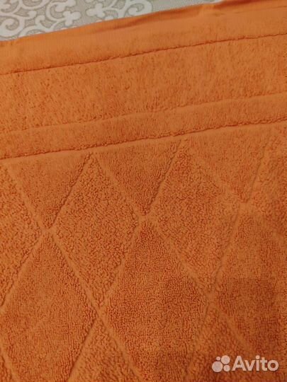 Новое махровое банное полотенце 134*70
