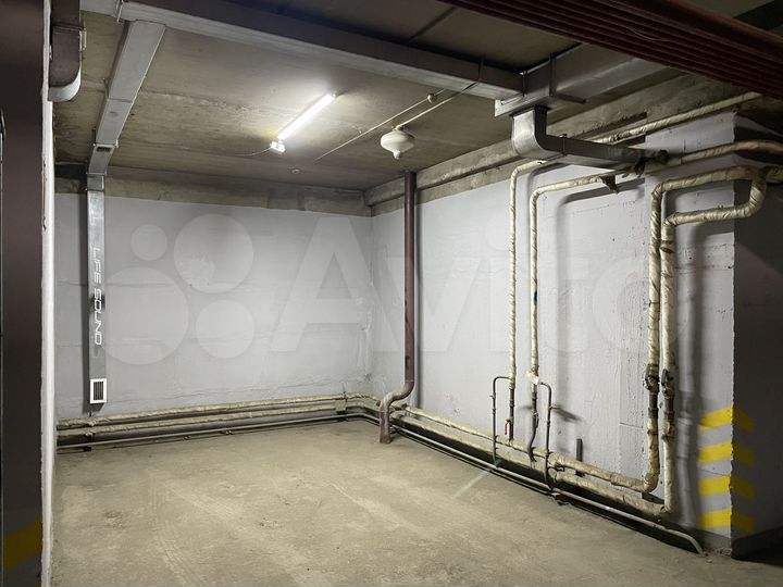 Машиноместо, 17 м²