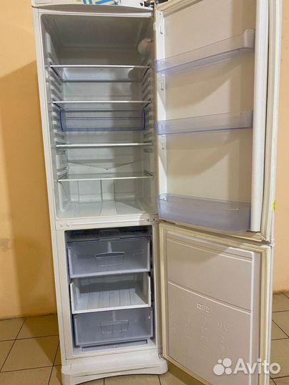 Продажа холодильников бу с доставкой высокий