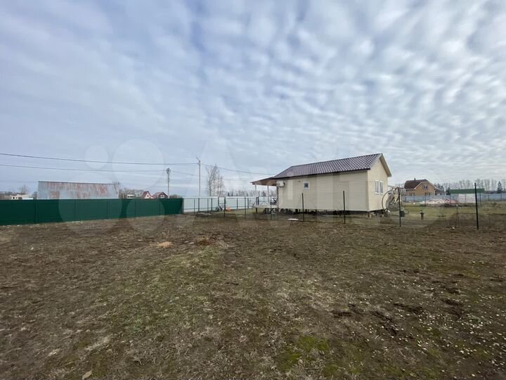 Дом 21 м² на участке 10 сот.