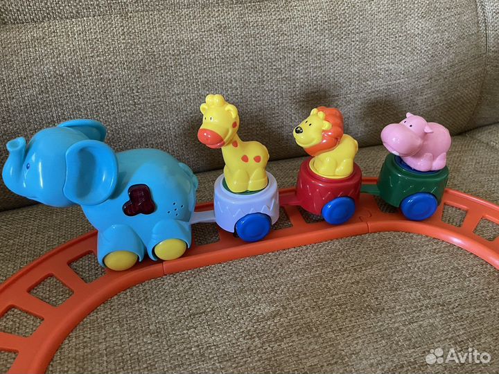 Железная дорога для малышей с животными