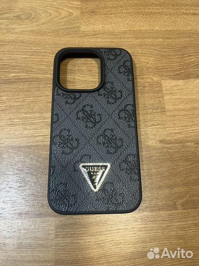 Чехол guess на iPhone 15 pro