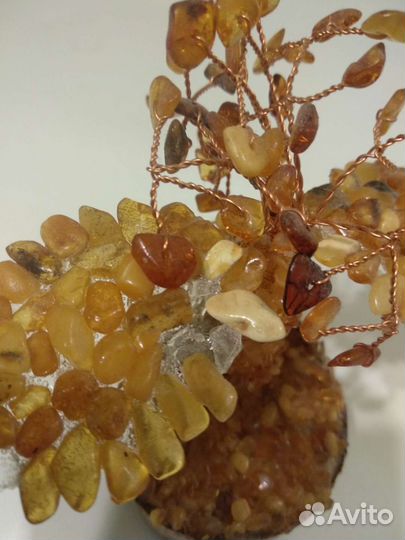 Дерево из камней