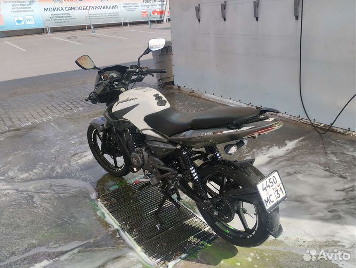 Bajaj pulsar ns 125