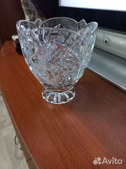 Хрустальная конфетница