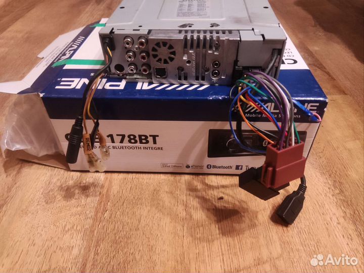 Комплект автозвука октавия а5 Alpine CDE-178BT