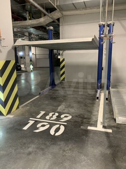 Машиноместо, 28 м²