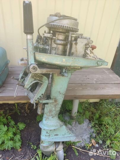 Лодочный мотор ветерок 8м