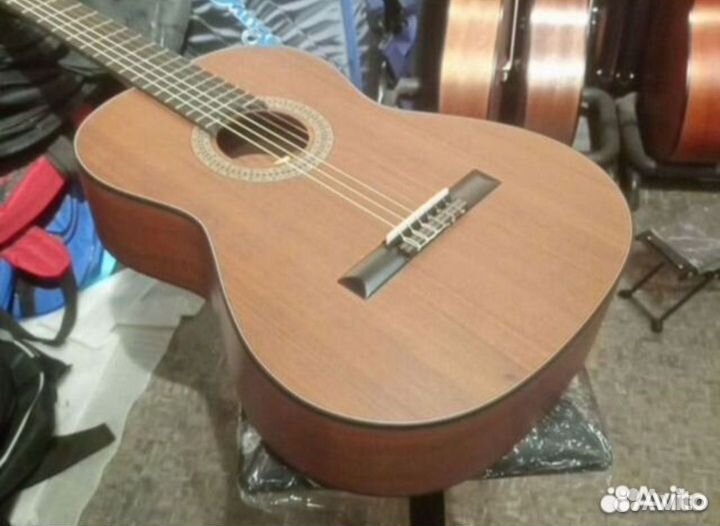 Гитары Martinez Массмв Кедра Классика