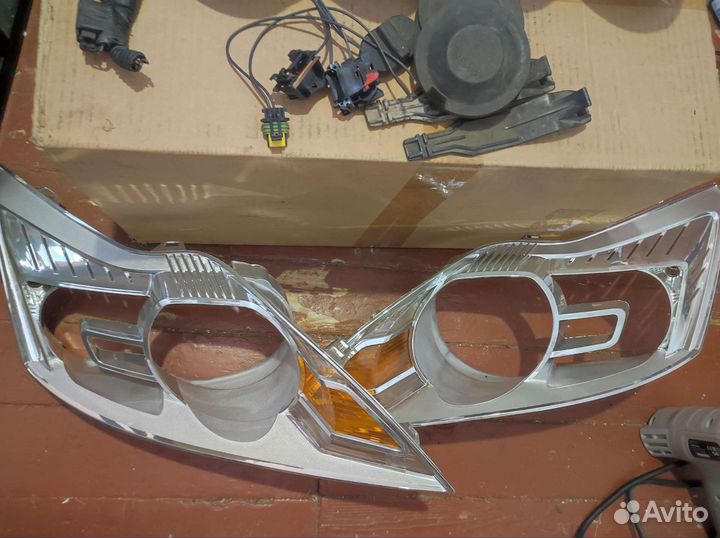 Запчасти на фары Ford Focus 2 рестайлинг