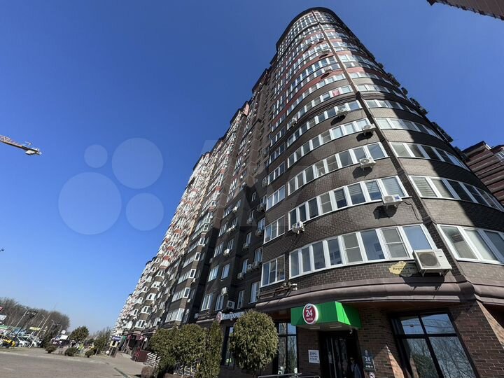 1-к. квартира, 40 м², 8/24 эт.