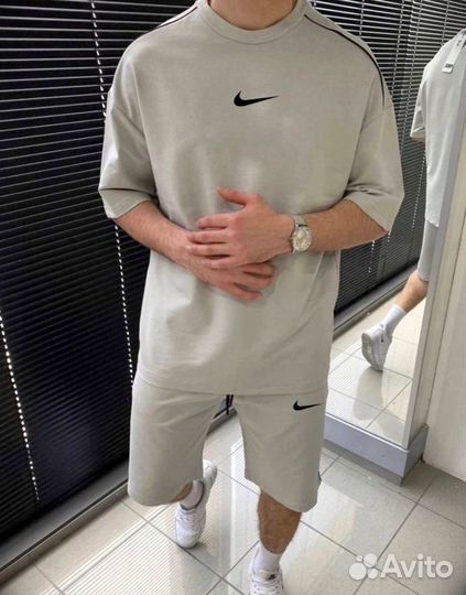 Новый спортивный костюм Nike футболка с шортами