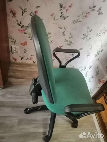 Компьютерное кресло