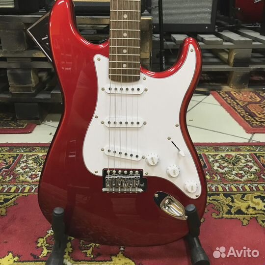 Электрогитара Fernandes Stratocaster LE-1Z SSS Lau