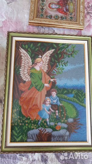 Вышью на заказ иконы и картины бисером и камнями