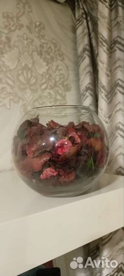 Ваза с наполнением розы