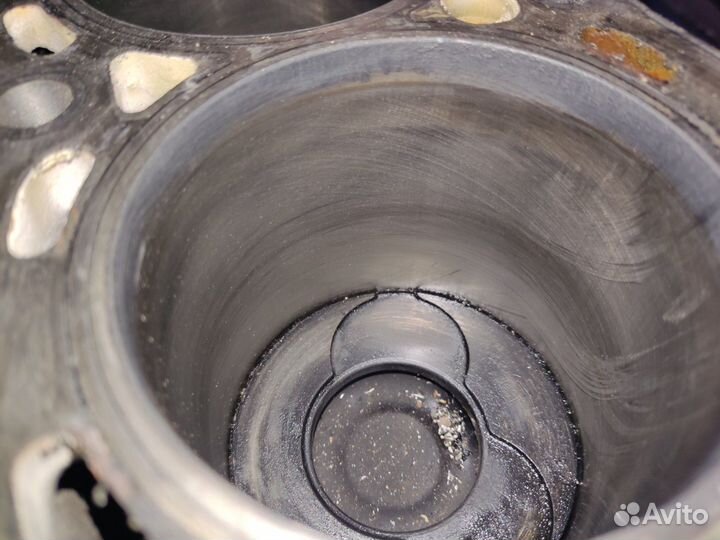 Блок двигателя в сборе 2.2 HDI 4HY Фиат Дукато -06