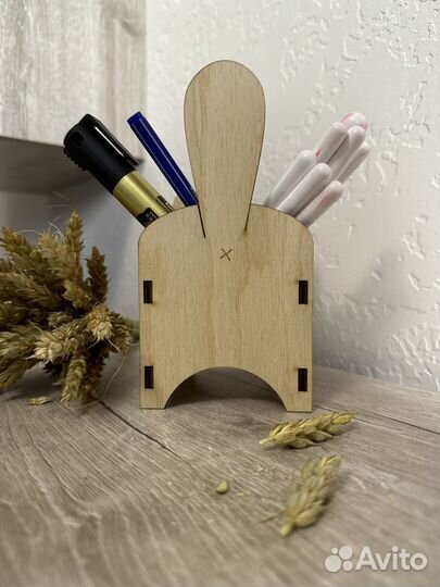 Подставка для канцелярии