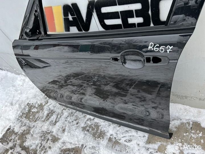 Дверь голая передняя левая Land Rover Discovery 5