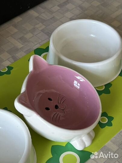 Коврик и миски