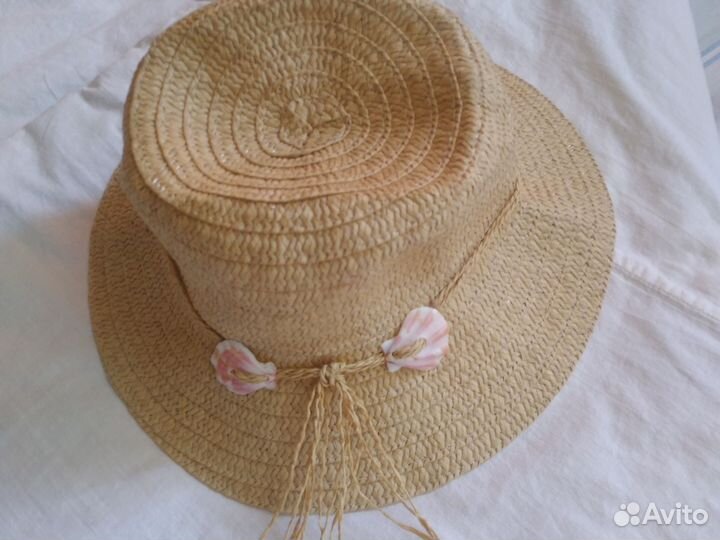 Пляжная шляпа