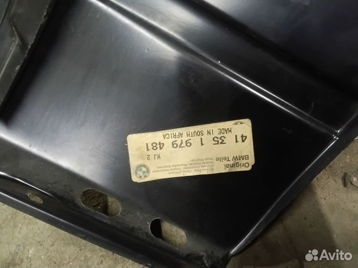 Крыло переднее левое оригинал bmw e30