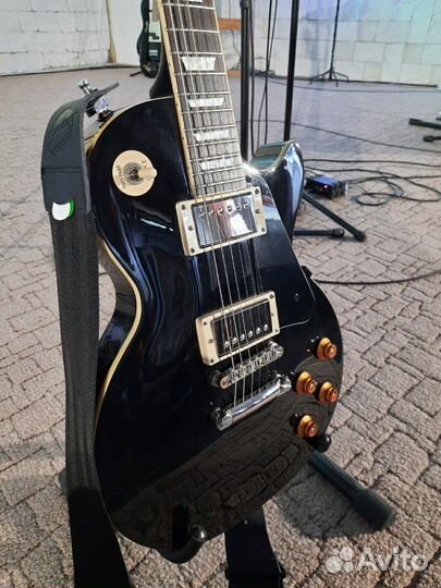 Электрогитара Epiphone Les Paul standard