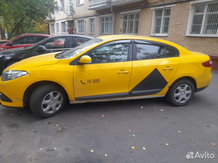 Renault Fluence 1.6 CVT, 2015, 480 000 км