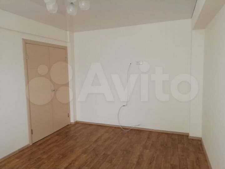 3-к. квартира, 70 м², 2/5 эт.