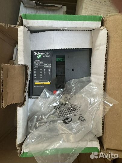 Силовой автомат Schneider Electric Compac LV429550