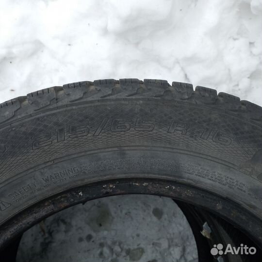 Gislaved Nord Frost 5 215/65 R16