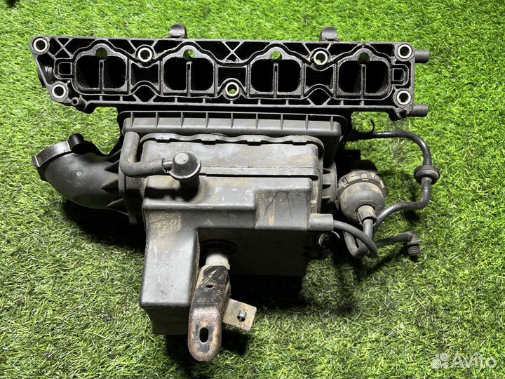 Коллектор впускной Opel Astra (H) III