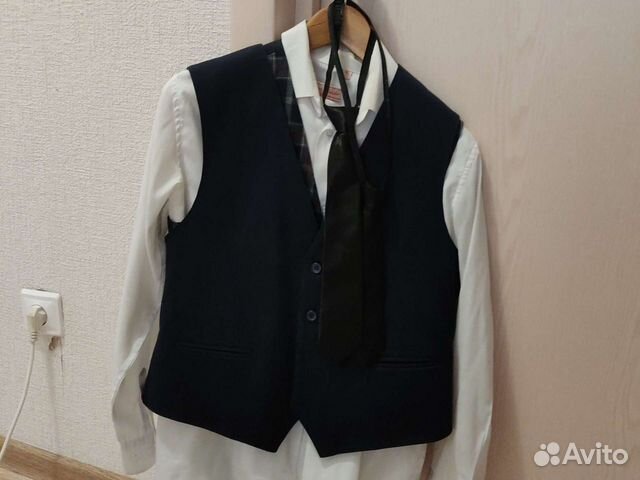 Жилеты рубашки брюки